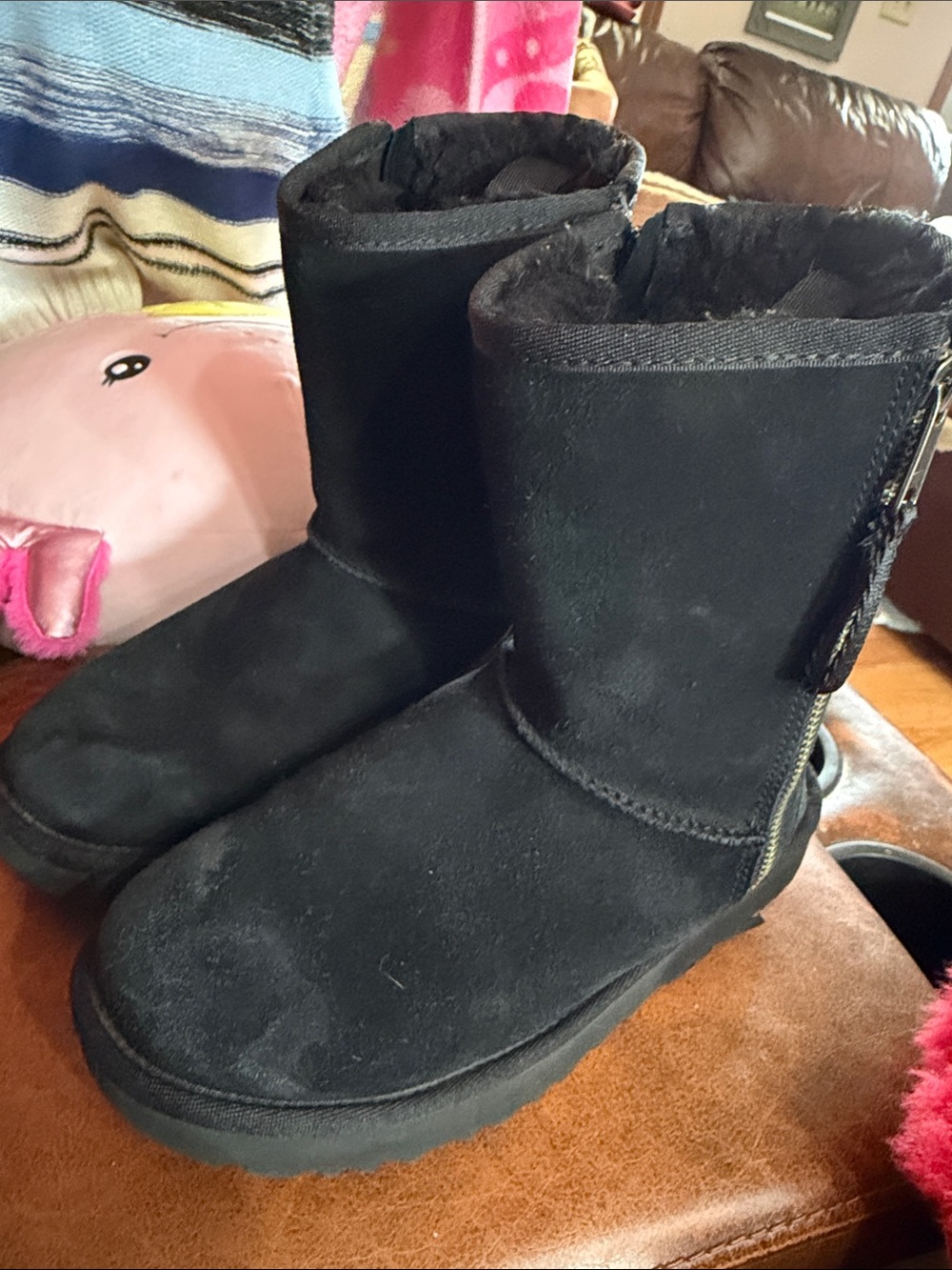 UGG Black Short Suede Winter Boots